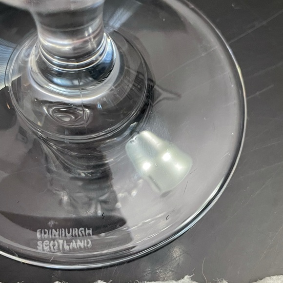 Edinburgh Scotland wine Glass - Picture 5 of 5